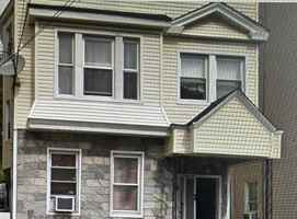 featured image of 375 6th Ave W #1