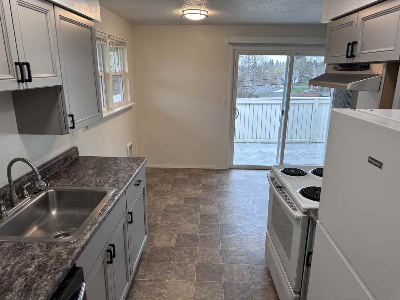 815 Harrison St #2 - Photo 2 of 19