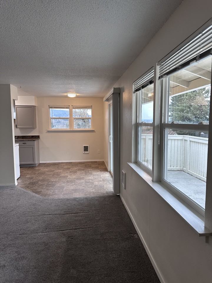 815 Harrison St #2 - Photo 5 of 19