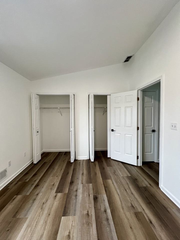 77 Commodore Cmns #77 - Photo 7 of 16