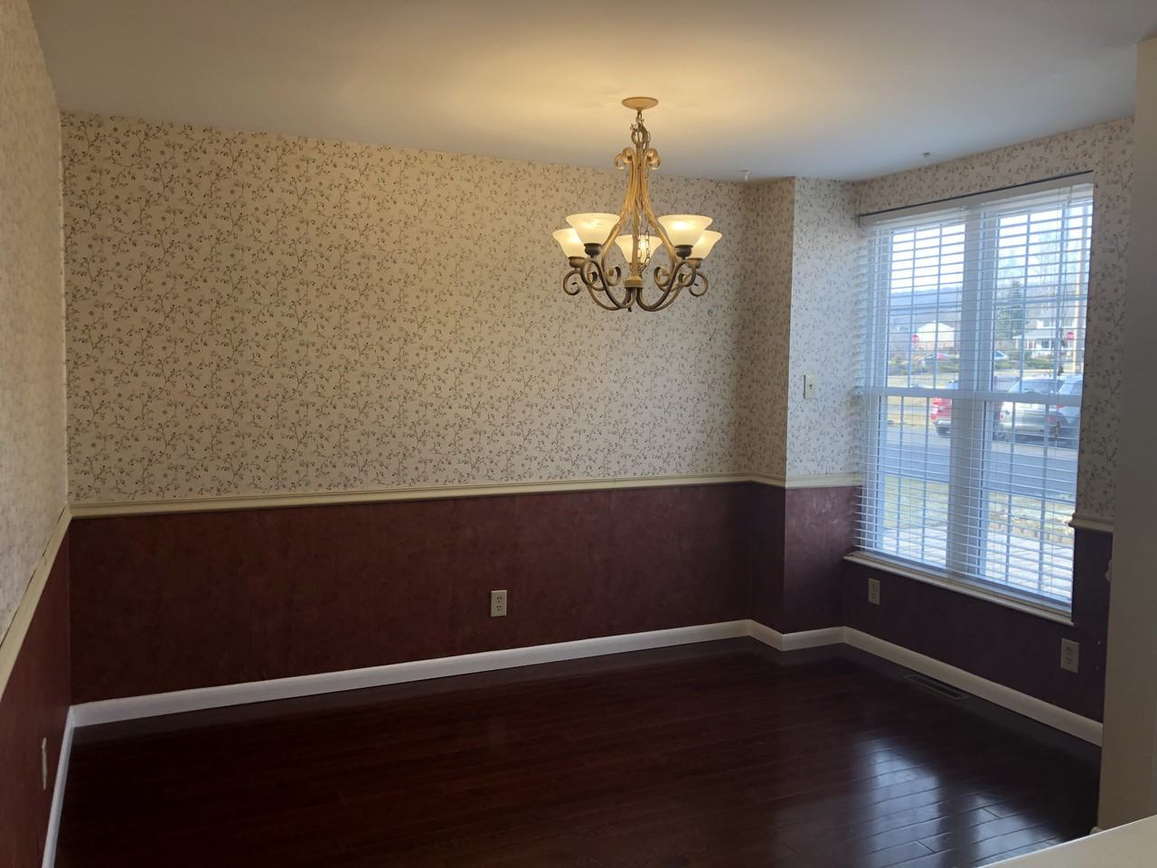 27 Montgomery Village Ln - Photo 4 of 20