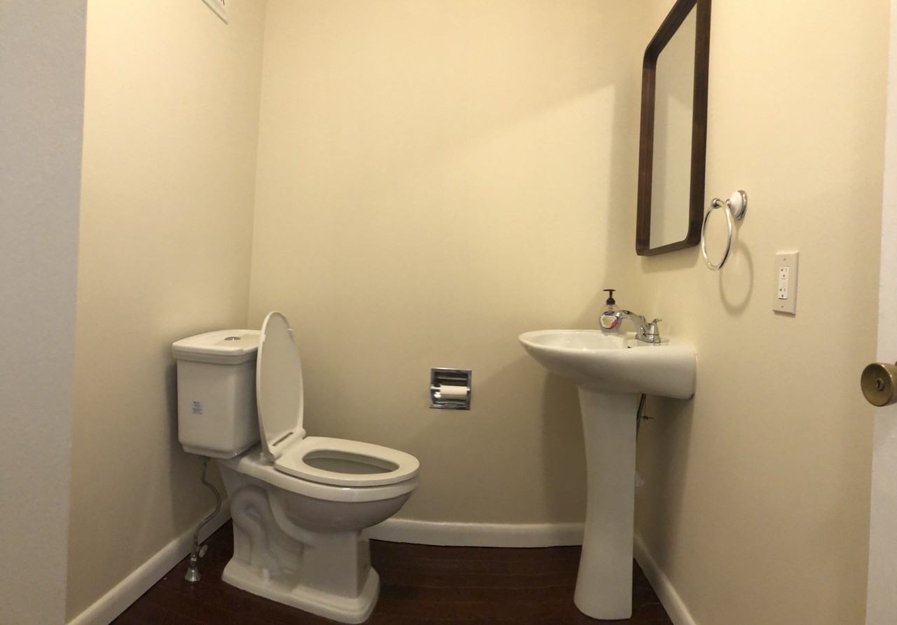 27 Montgomery Village Ln - Photo 6 of 20