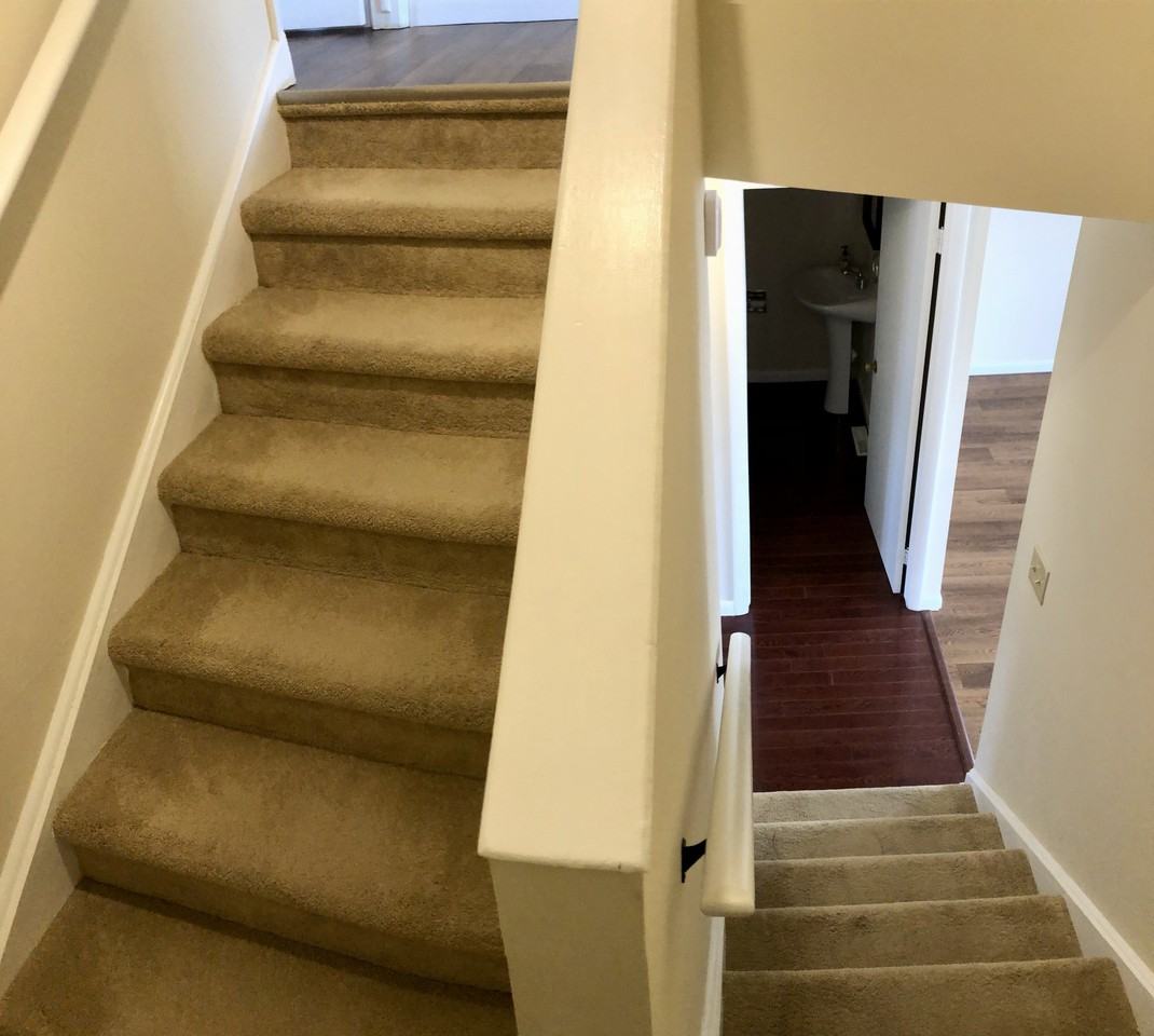 27 Montgomery Village Ln - Photo 7 of 20