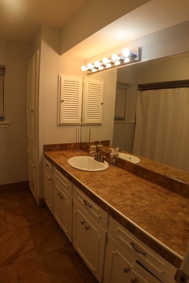 3730 Fairfield Ave #233 - Photo 6 of 11