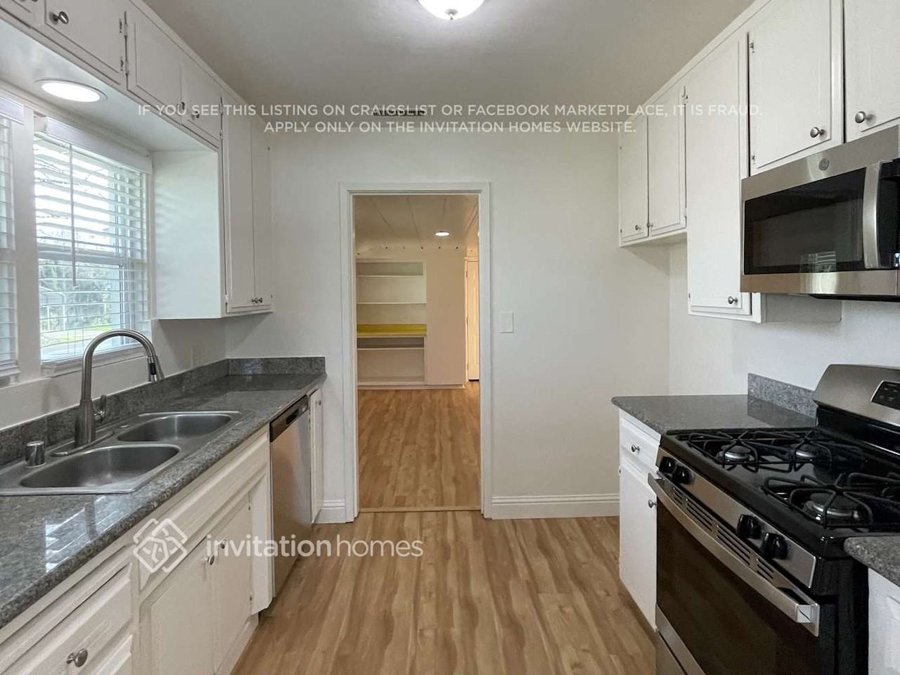 3096 Yellowstone Ln - Photo 7 of 28