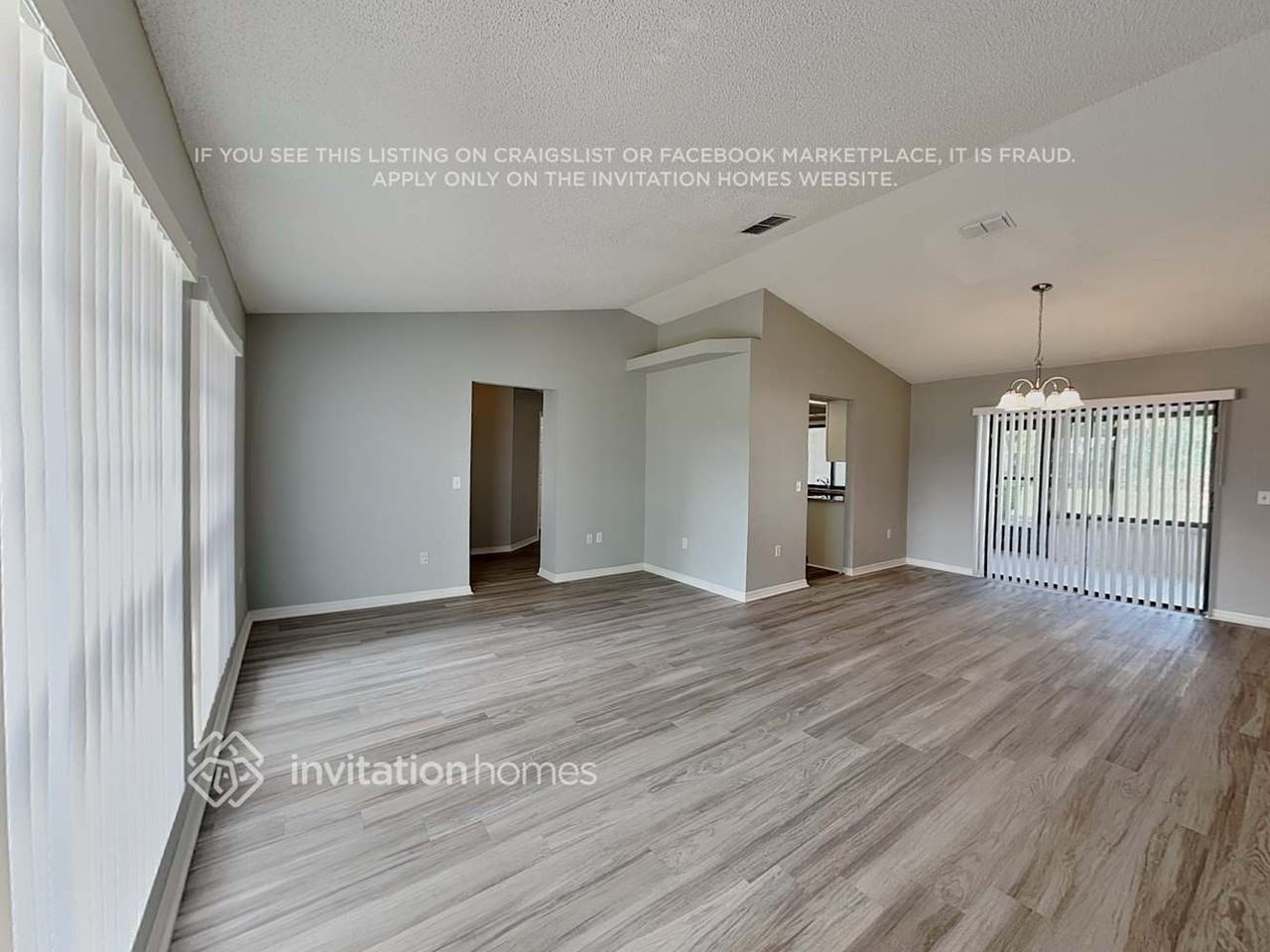 5517 Highlands Vue Ln - Photo 3 of 19