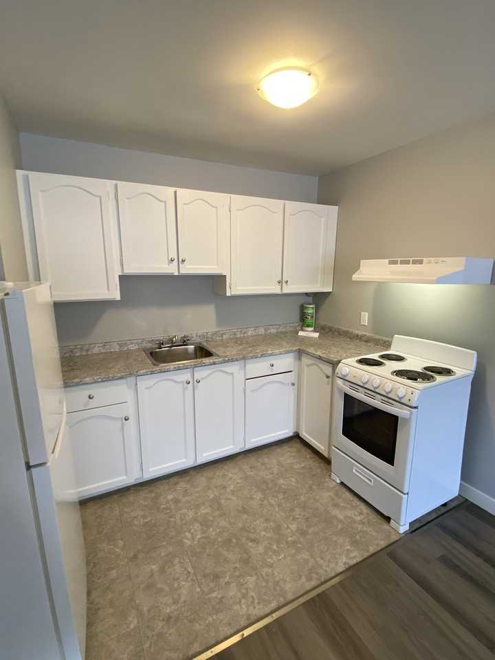 St. George's Court - Photo 3 of 15