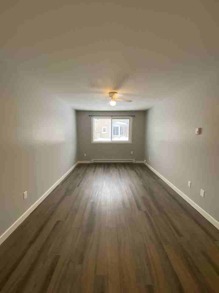 St. George's Court - Photo 5 of 15