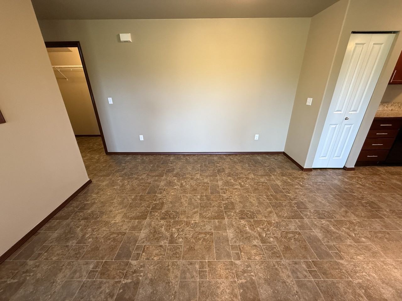 5013 148th St Ne #1 - Photo 7 of 39