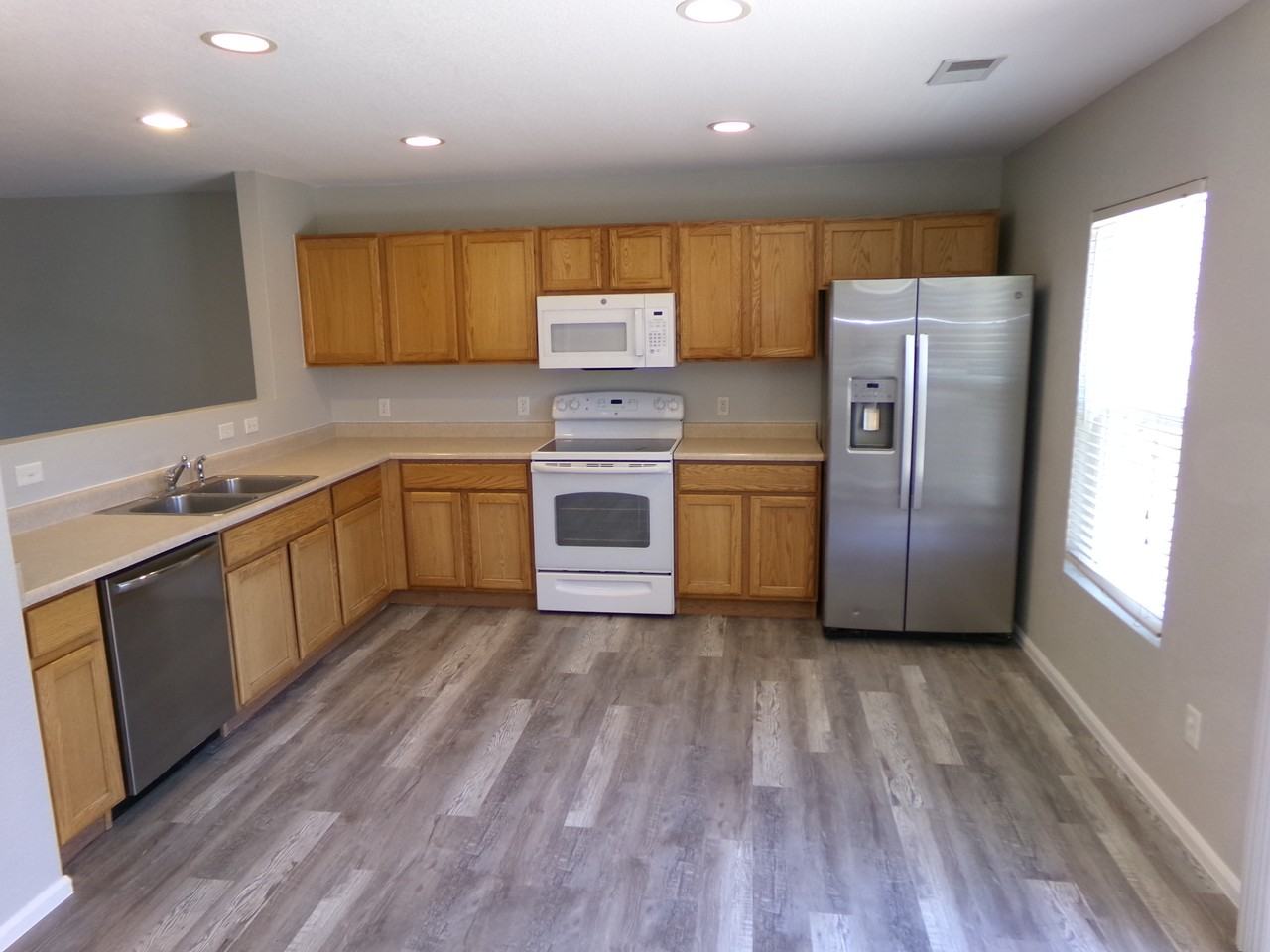 3520 Warren Farm Ct #1 - Photo 5 of 23