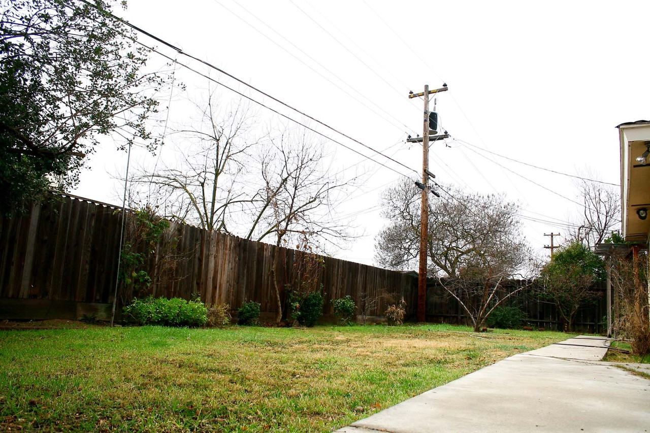 898 W San Gabriel Ave #1 - Photo 6 of 8