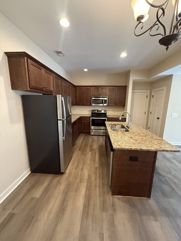 20478 Castle Ridge Rd #1 - Photo 6 of 26