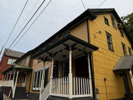 featured image of 320 W Stephen St #1