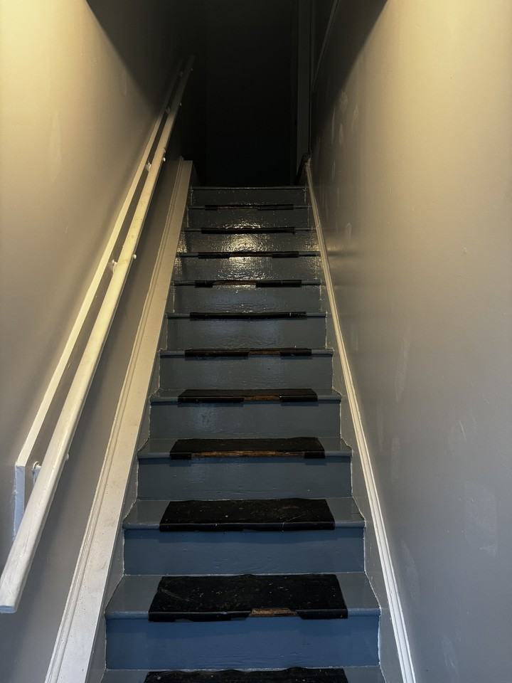 320 W Stephen St #1 - Photo 3 of 13