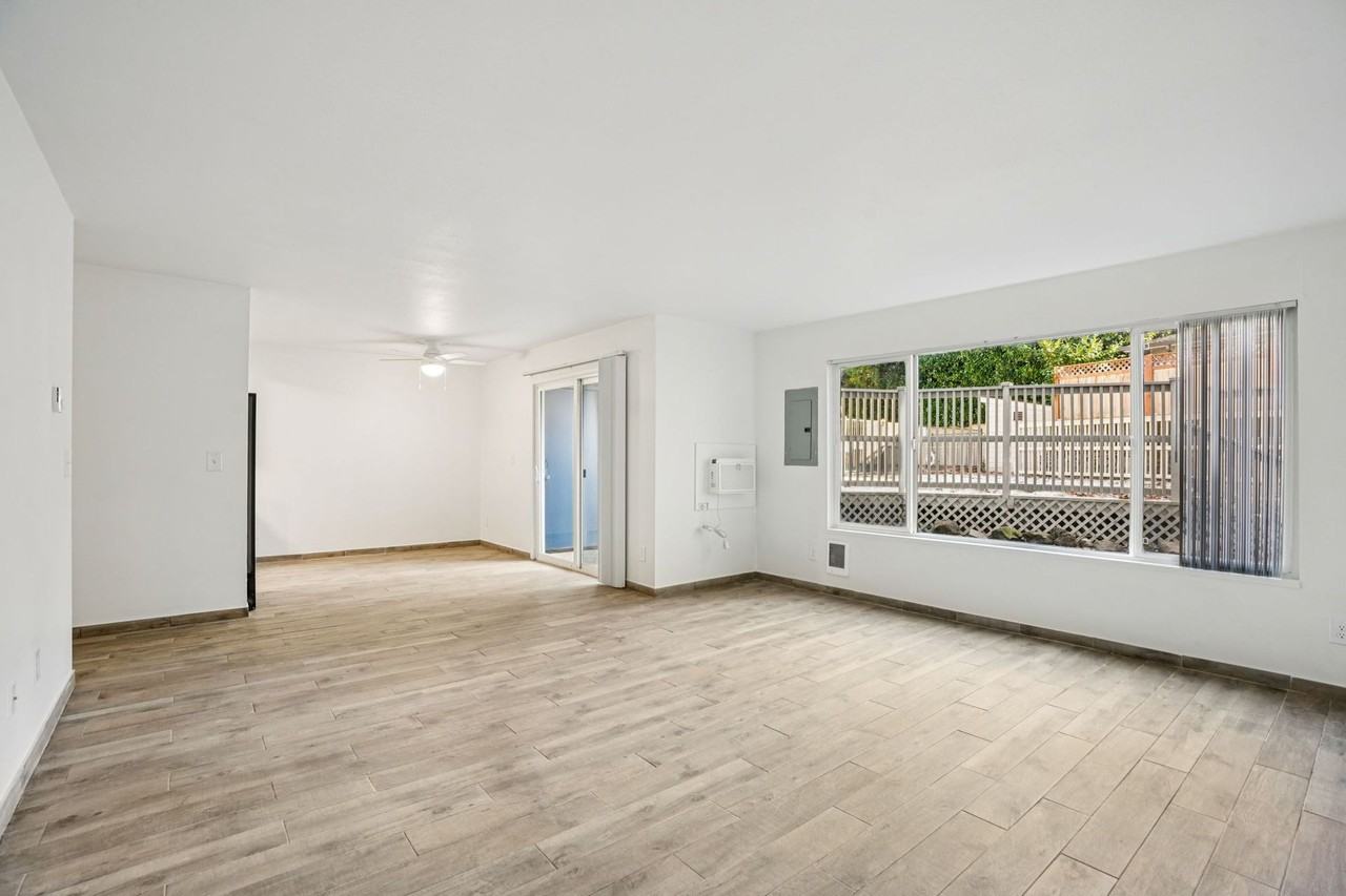 Images Springcreek Apartments - Photo 2 of 50