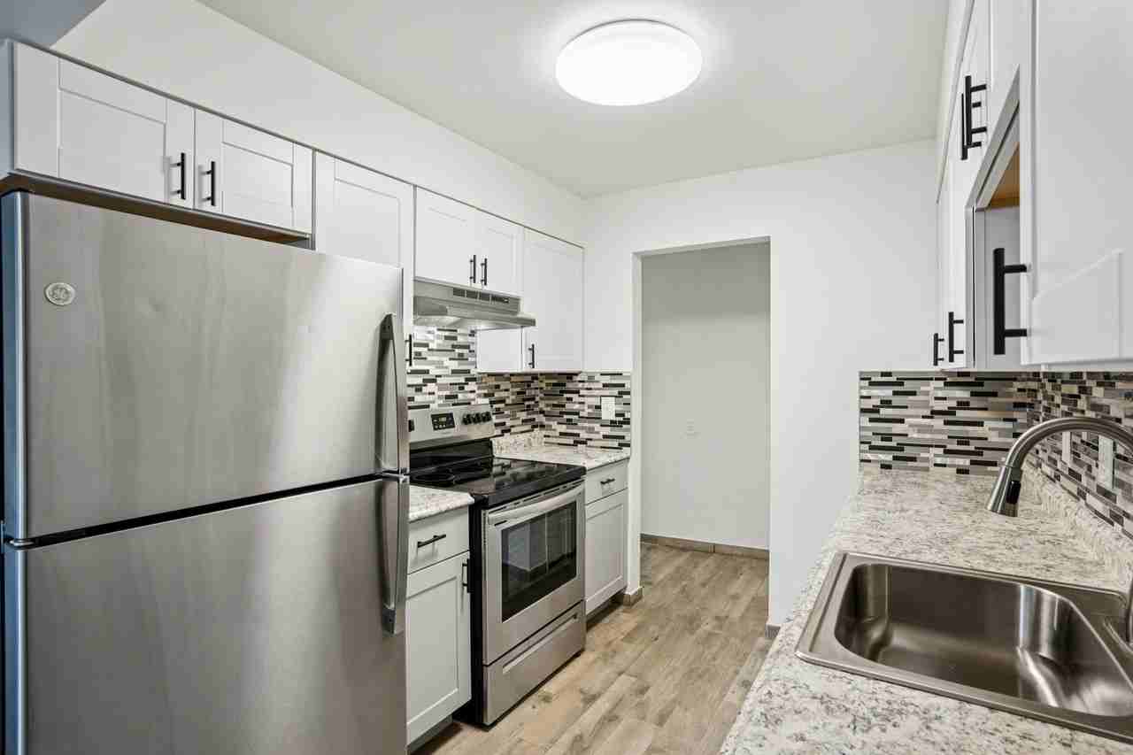 Images Springcreek Apartments - Photo 5 of 50