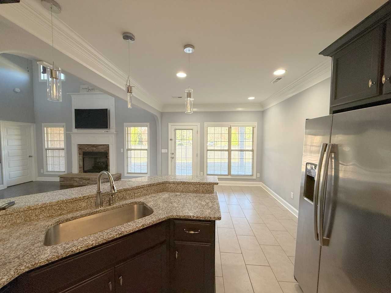 218 Woodgrove Dr Nw #1 - Photo 6 of 37