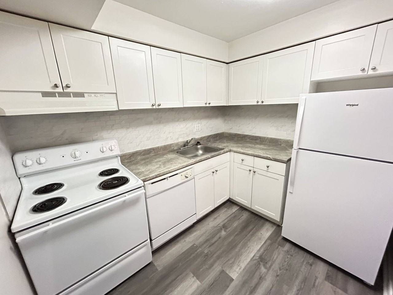 Bishop Hill Apartments - Photo 7 of 17