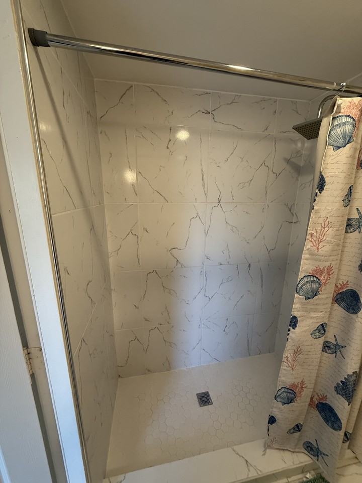 429 Morgan Cir S #B - Photo 3 of 13