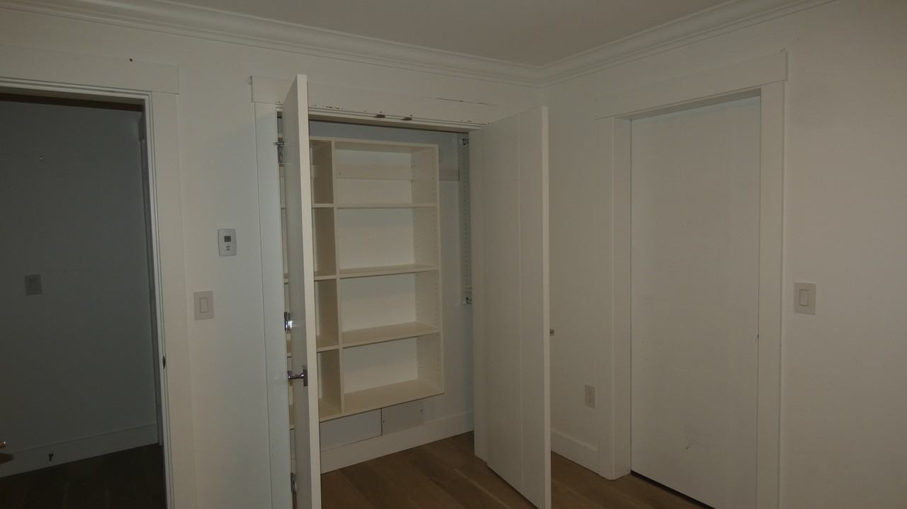 16683 18b Ave #1 - Photo 5 of 14