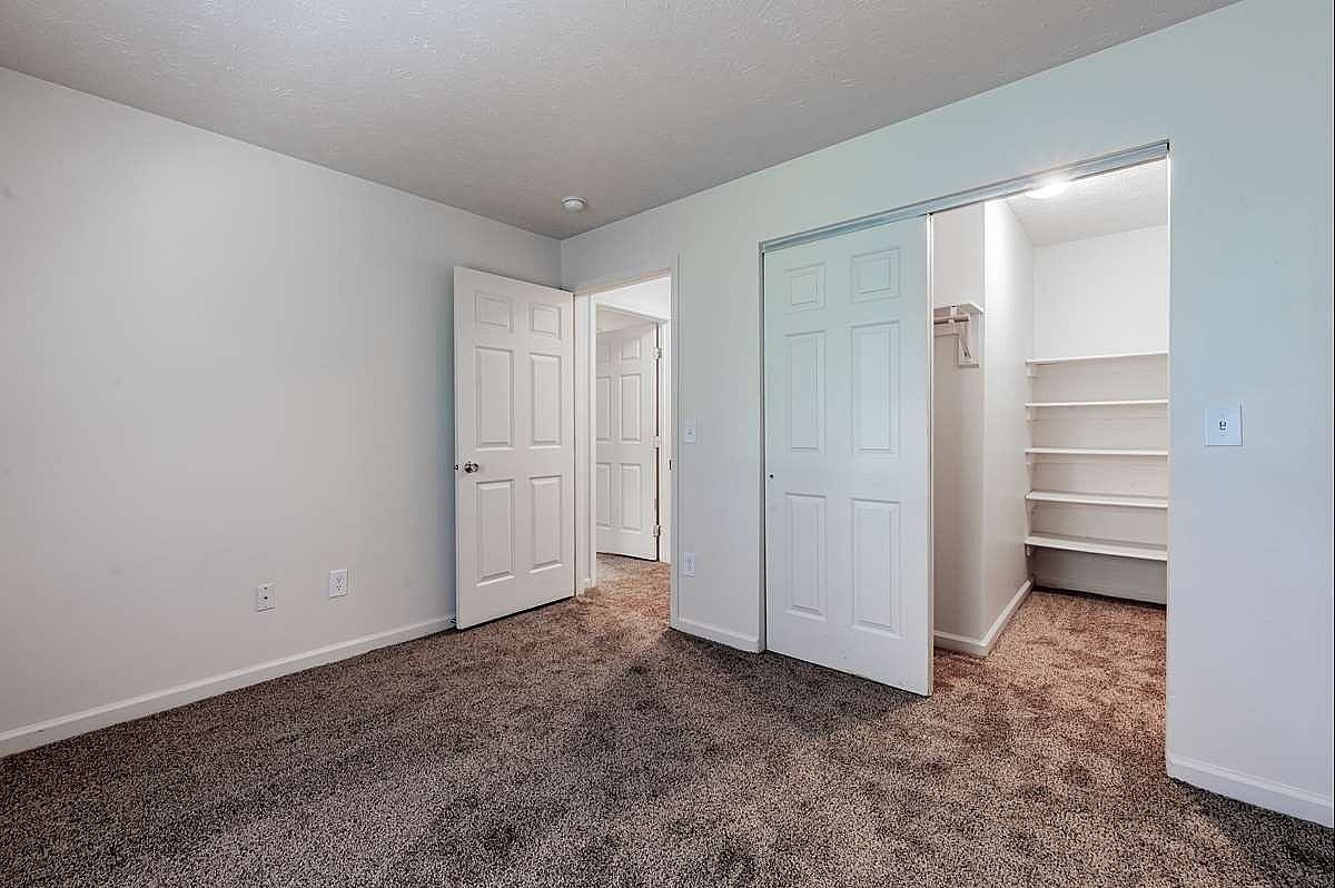 Overlook - Photo 2 of 13