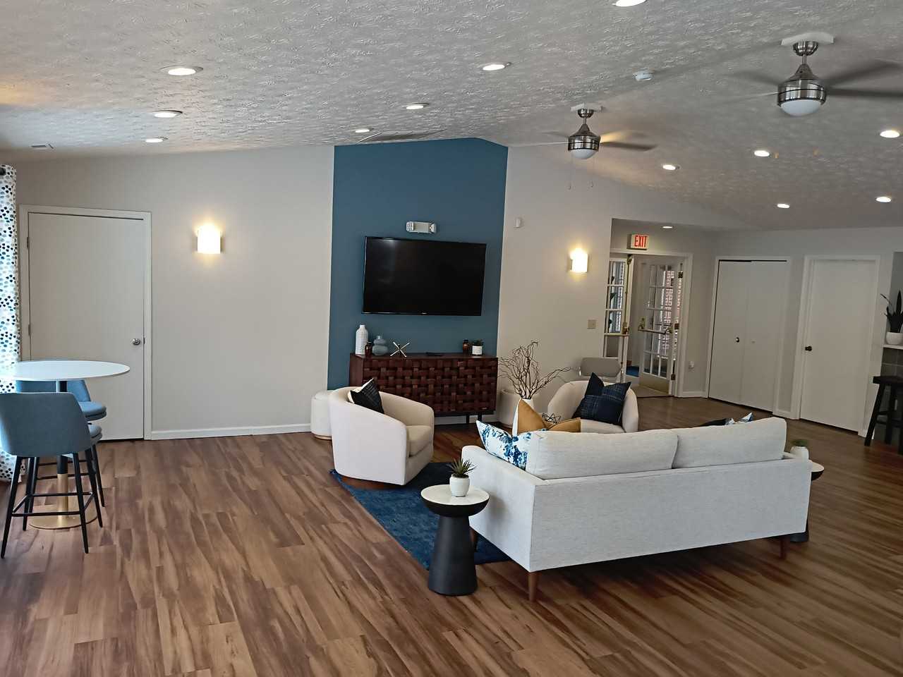 Overlook - Photo 6 of 13