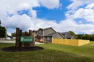 featured image of 208 Ford St