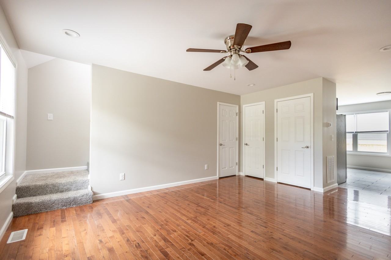 208 Ford St #208FORDSTB - Photo 3 of 16