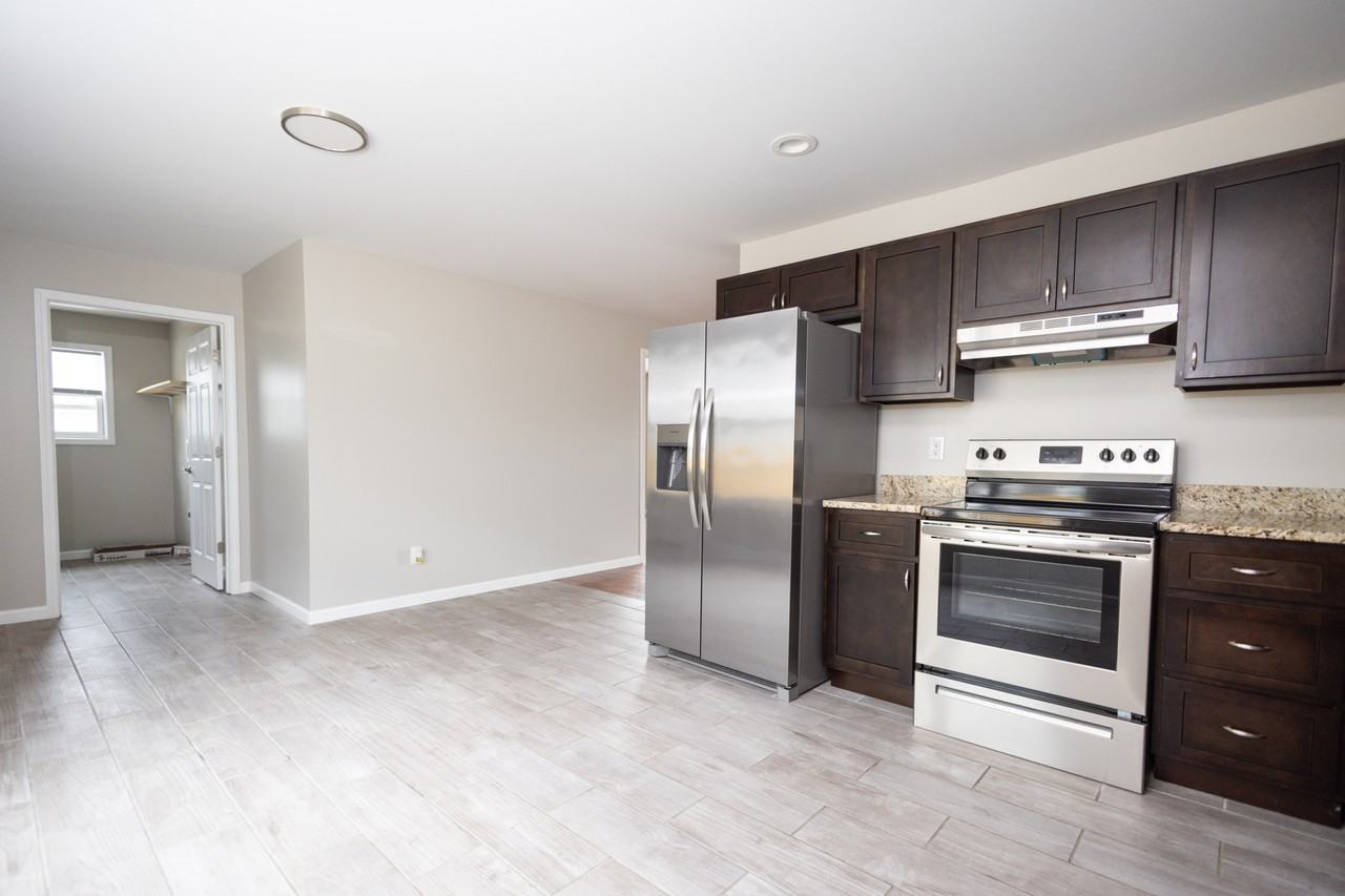 208 Ford St #208FORDSTB - Photo 6 of 16