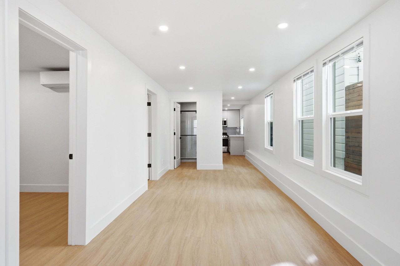 994 Noe St #2 - Photo 3 of 30