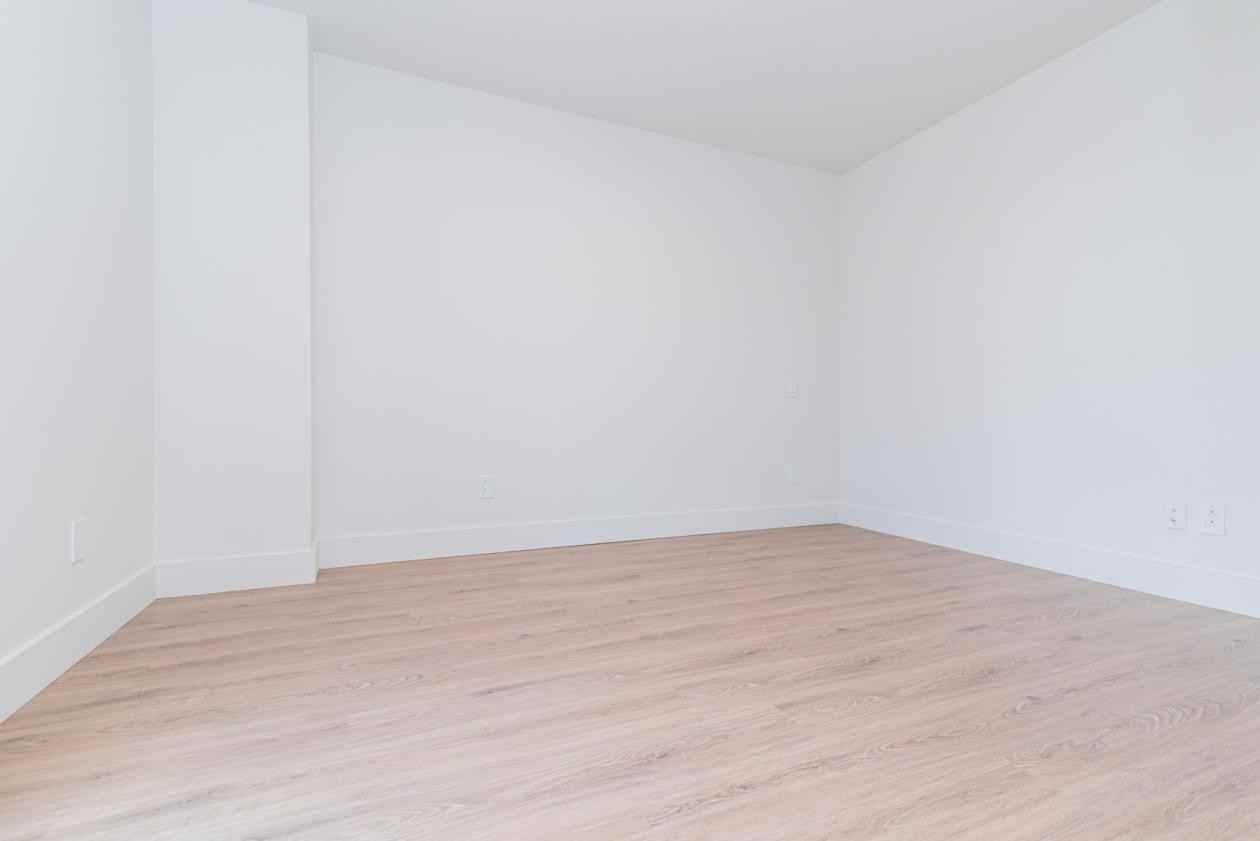 1700 Boulevard Angrignon #305 - Photo 3 of 28