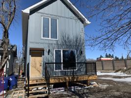 featured image of 403 Hilliard St W