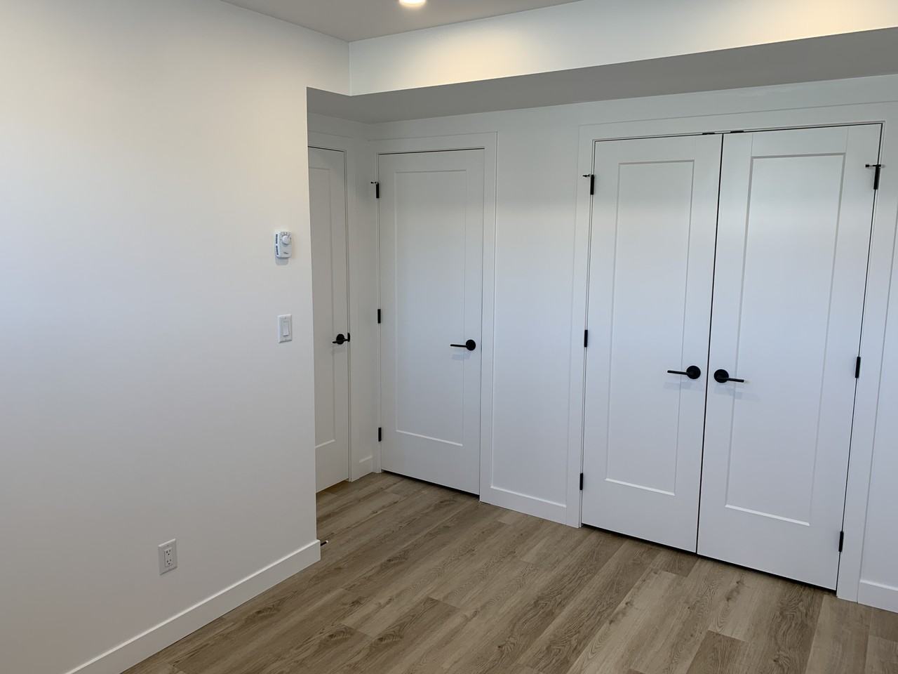 1 Bedroom | 1 Bathroom | Lower Unit  403 Hilliard Street West - Photo 4 of 9