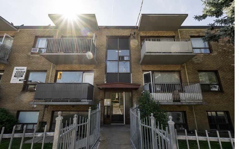 2204 Dufferin Street - Photo 2 of 20