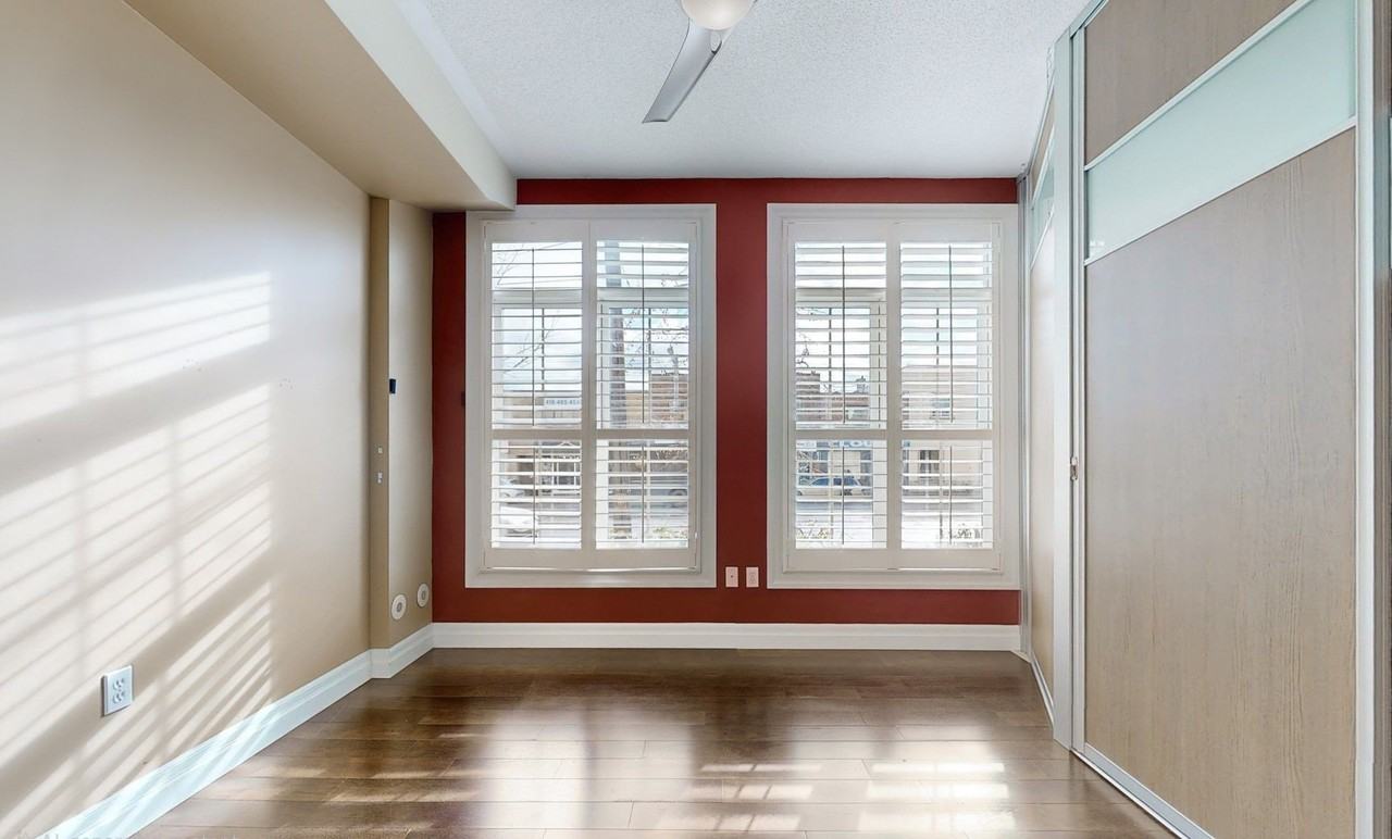 3030 Lake Shore Boulevard West #8 - Photo 5 of 34