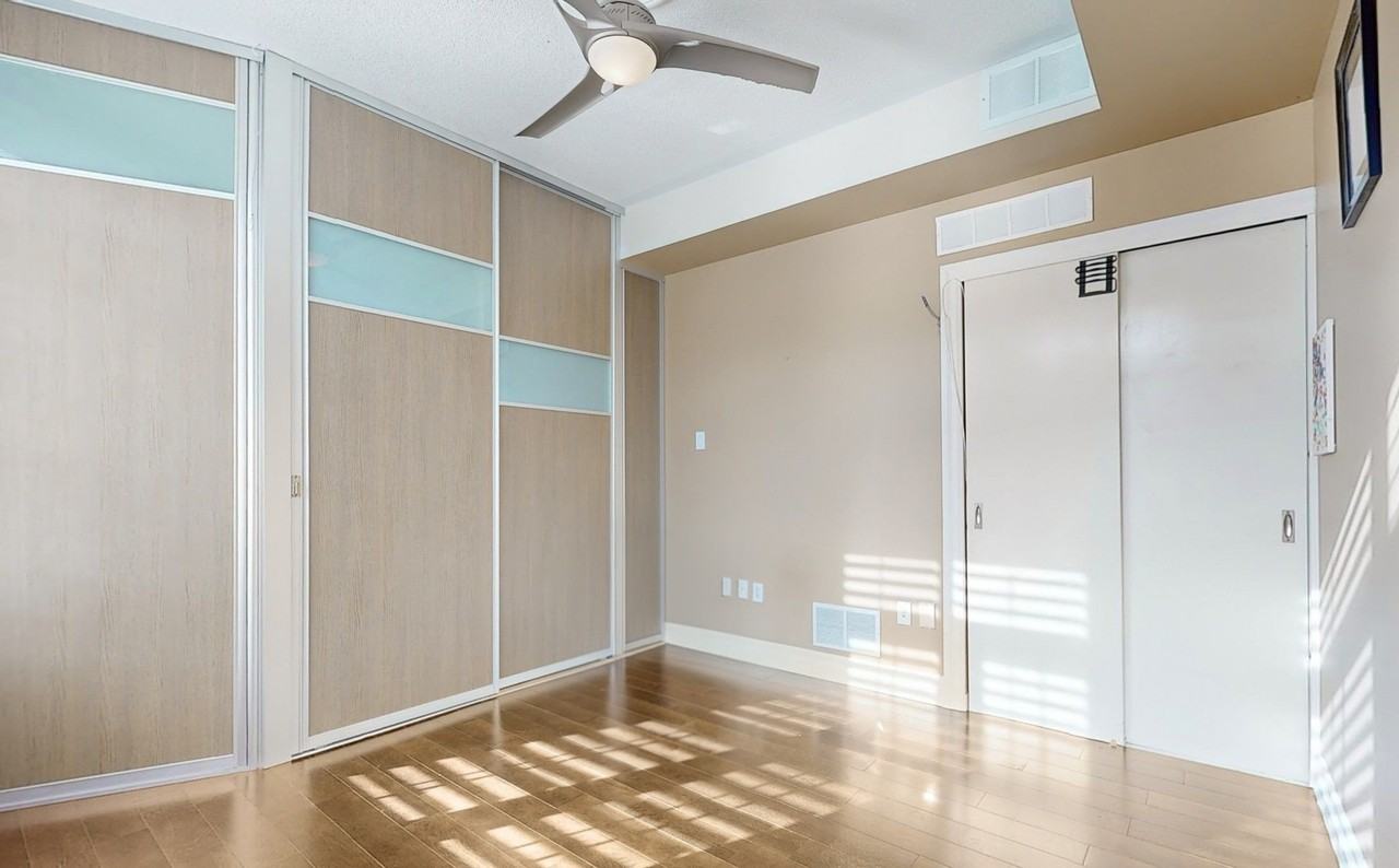 3030 Lake Shore Boulevard West #8 - Photo 6 of 34