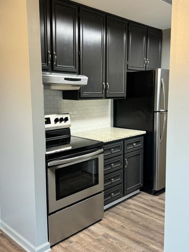 4414 London Ct - Photo 3 of 20