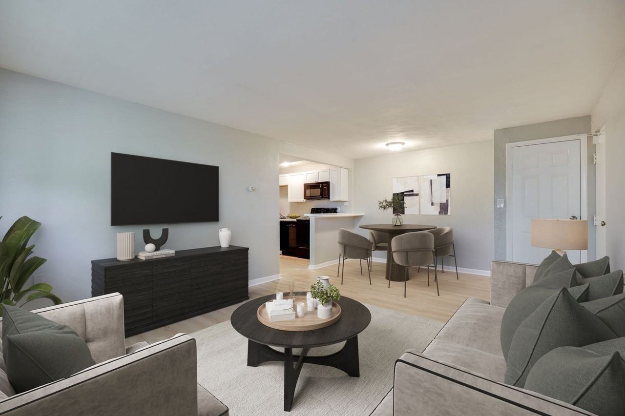 Monroe Terrace Apartments - Photo 2 of 27