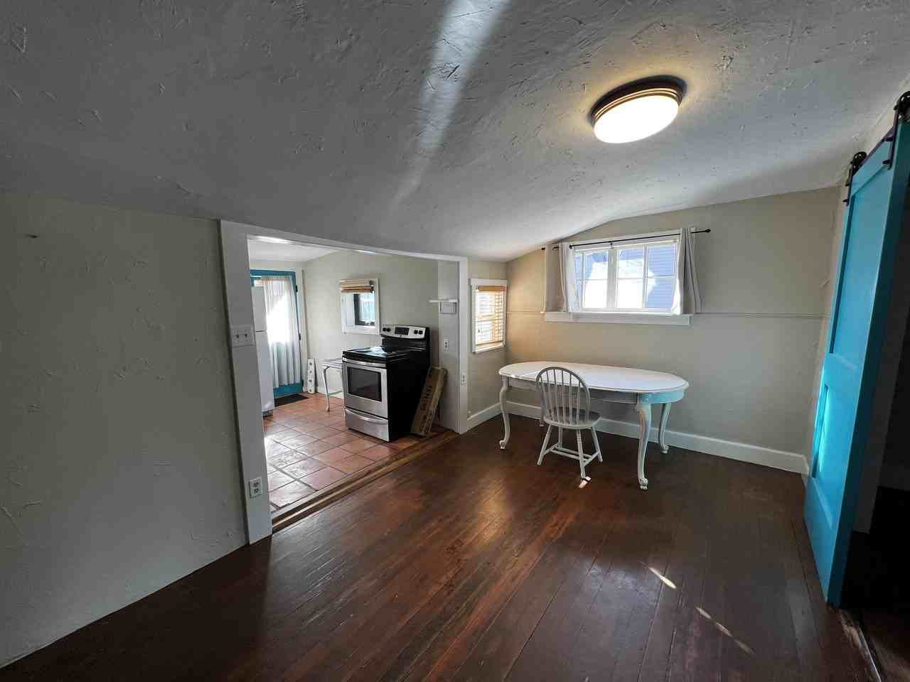 1225 H St #1 - Photo 6 of 8