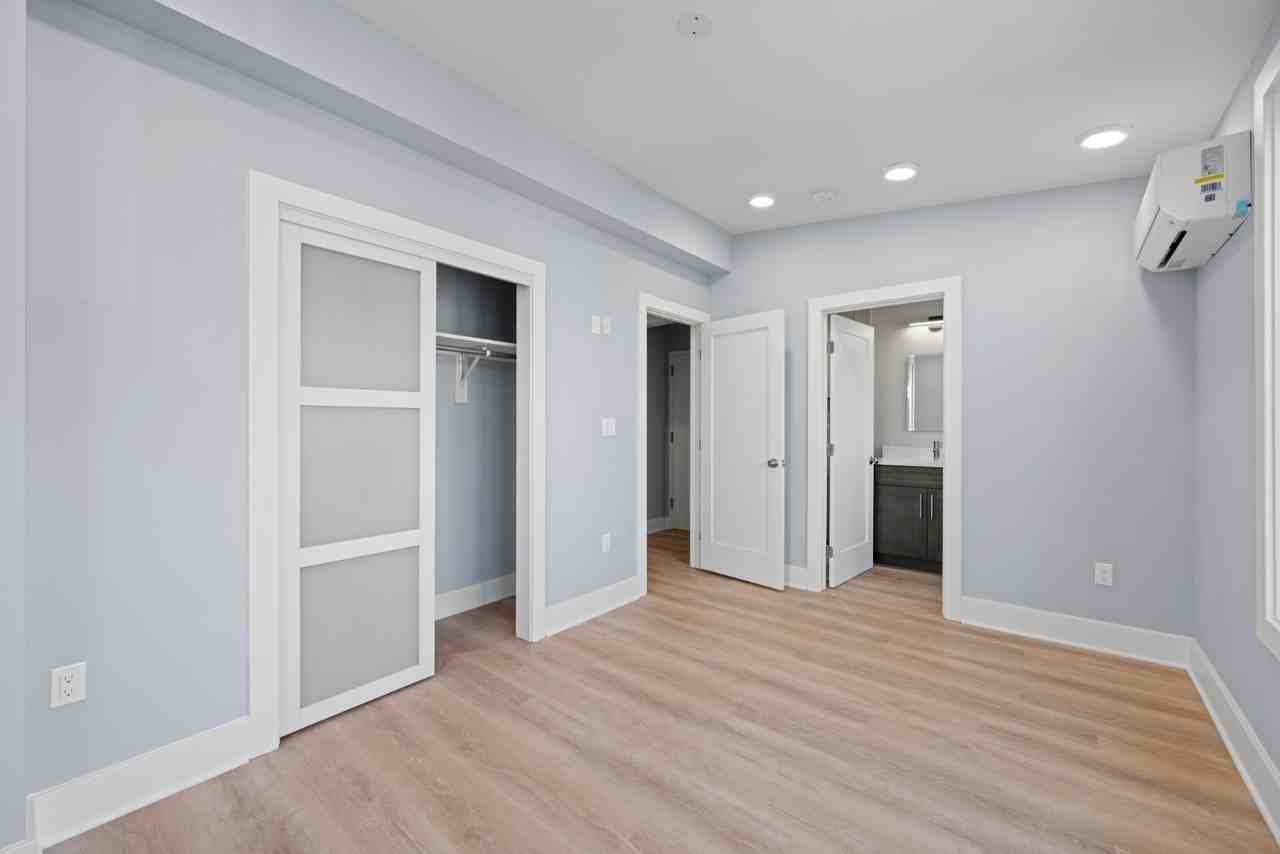 4535 Avondale St - Photo 4 of 10