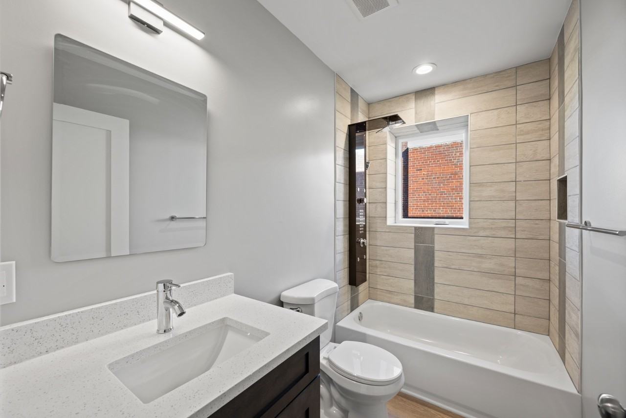 4535 Avondale St - Photo 6 of 10