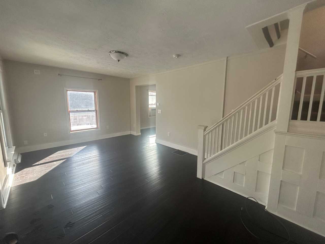 127 Hyers St - Photo 3 of 20