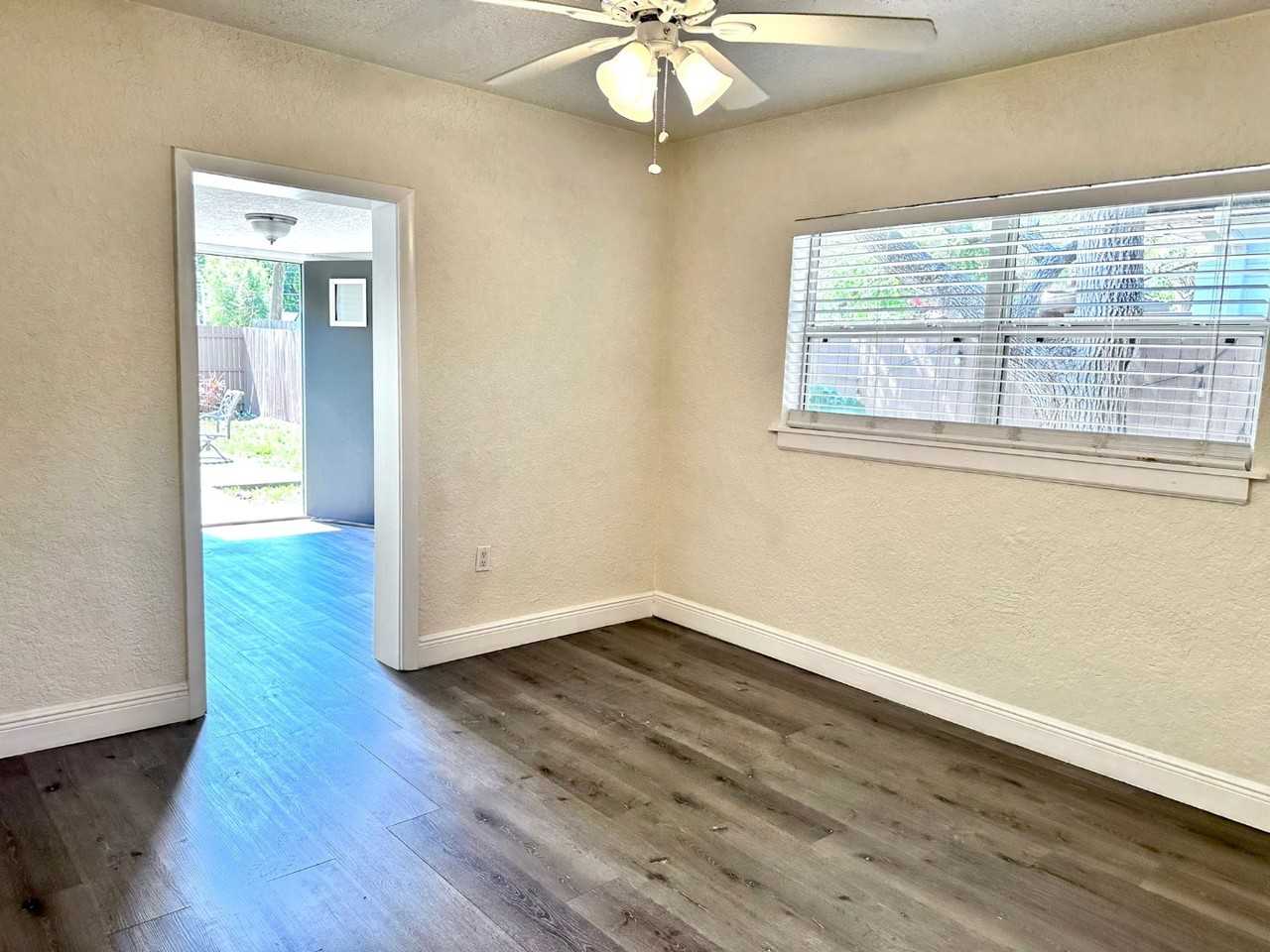 2510 Boyd Ave - Photo 4 of 8