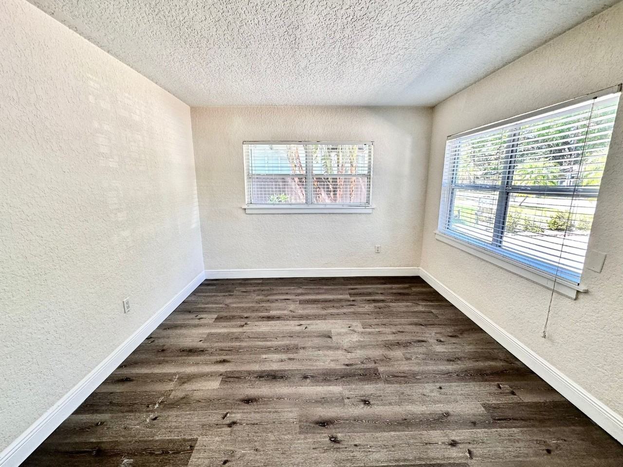 2510 Boyd Ave - Photo 5 of 8