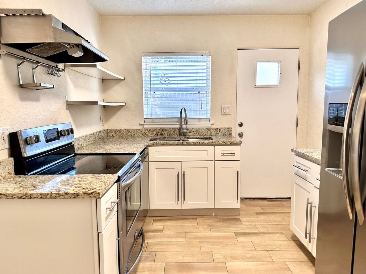 2510 Boyd Ave - Photo 7 of 8