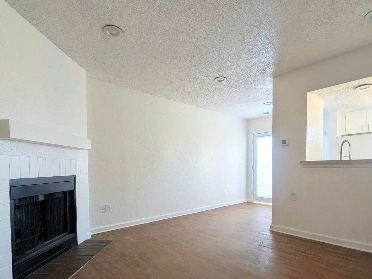 Great Neighborhood , Beautiful townhome !! - Photo 6 of 50