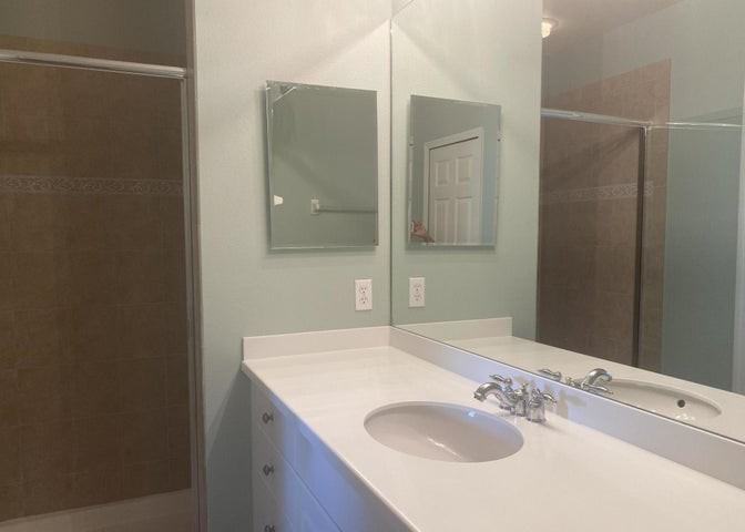 6838 Toland Dr - Photo 7 of 17