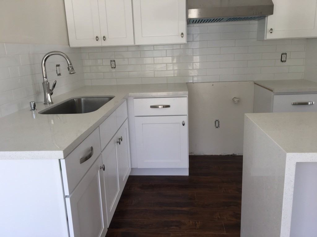 1323 North Eastern Avenue - Photo 6 of 26