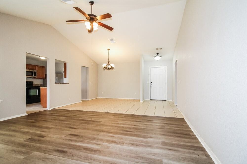 5524 Del Creek Rd - Photo 3 of 16