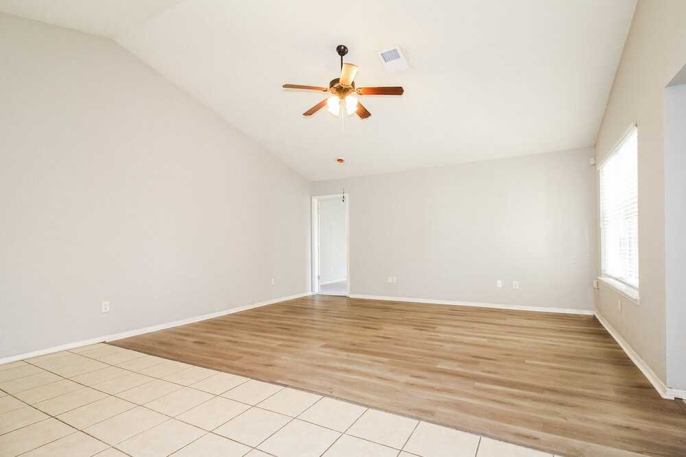 5524 Del Creek Rd - Photo 4 of 16